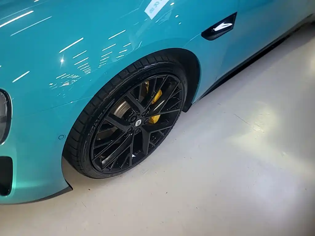 Фото 23 - Xiaomi SU7