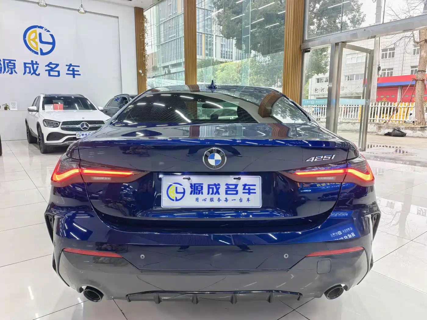 BMW 4 Series 2022 425i M Sport Shadow Night Package фото 6