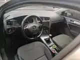 Фото 12 - Volkswagen Golf