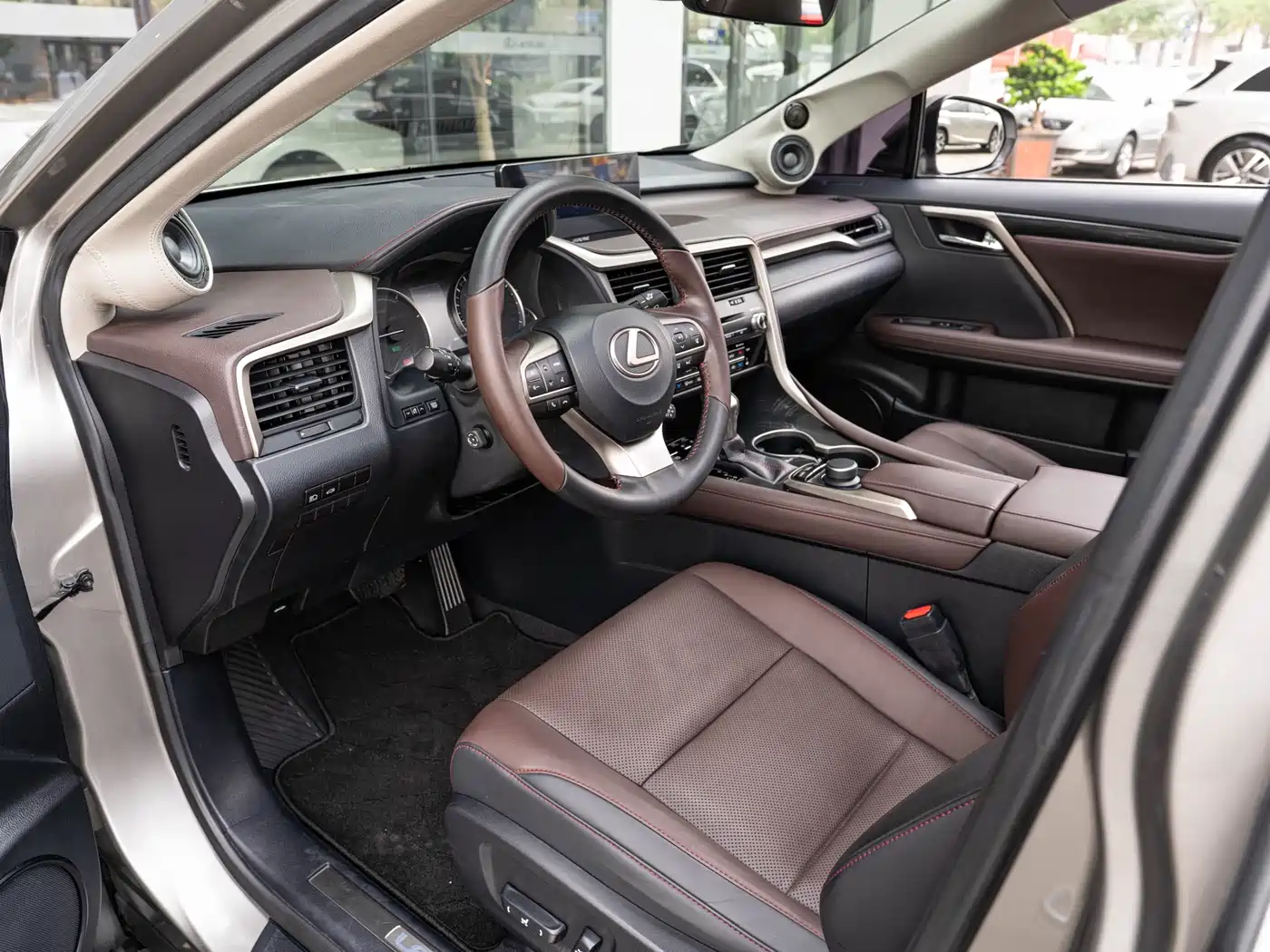 Lexus RX 2016 450h 4WD Elegance Edition фото 9