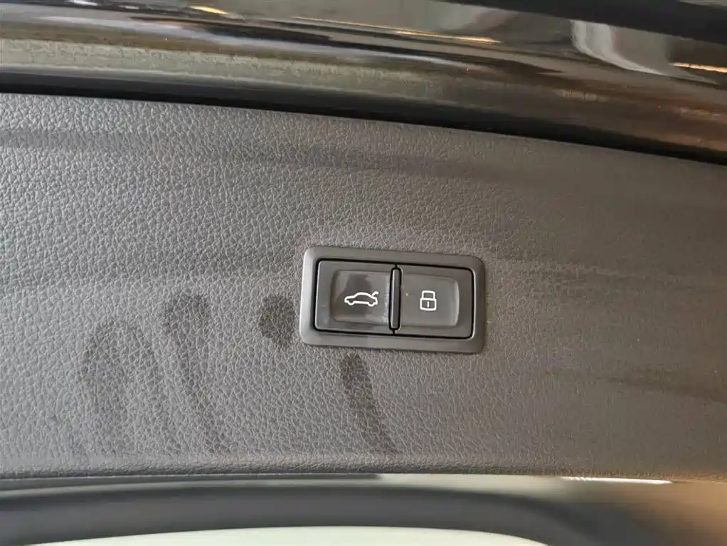 Audi Q5L 2023 40T Luxury Dynamic фото 4