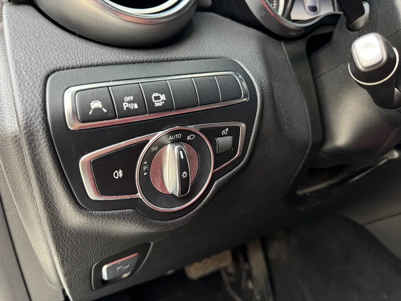 Mercedes-Benz GLC Coupe 2018 GLC 260 4MATIC Coupe SUV фото 10