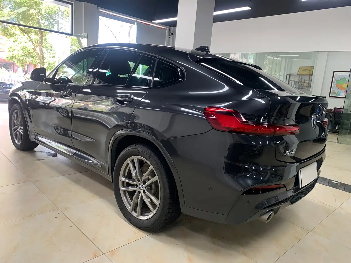 Фото 24 - BMW X4