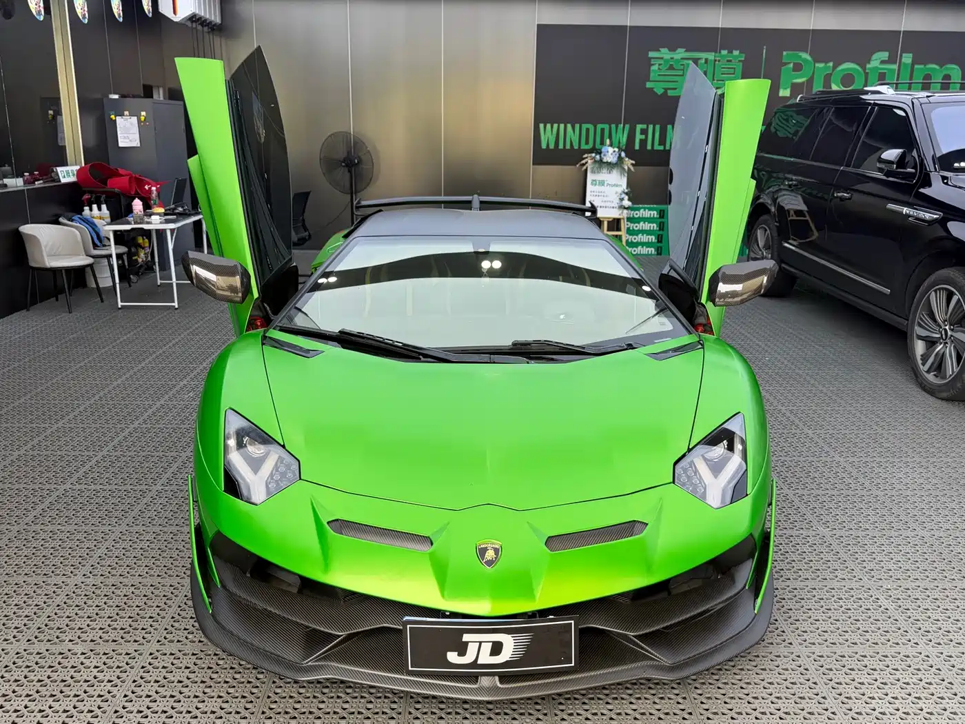 Lamborghini Aventador 2013 2011 LP 700-4