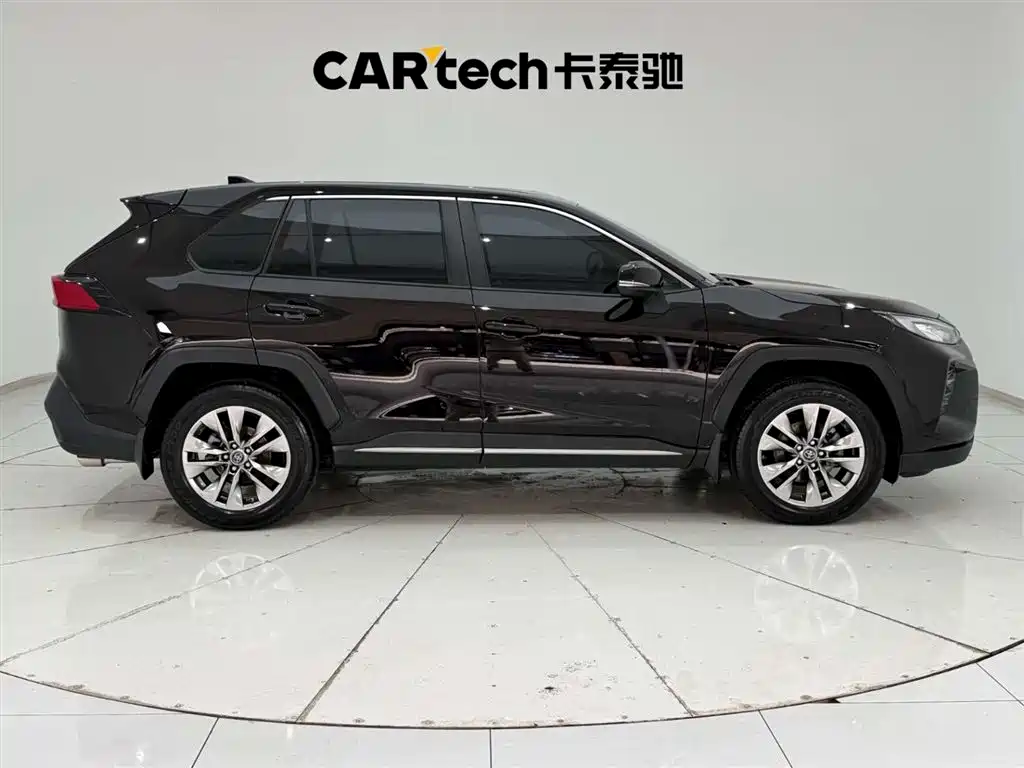 Toyota Wildlander 2020 2.0L CVT 2WD Luxury Edition фото 12