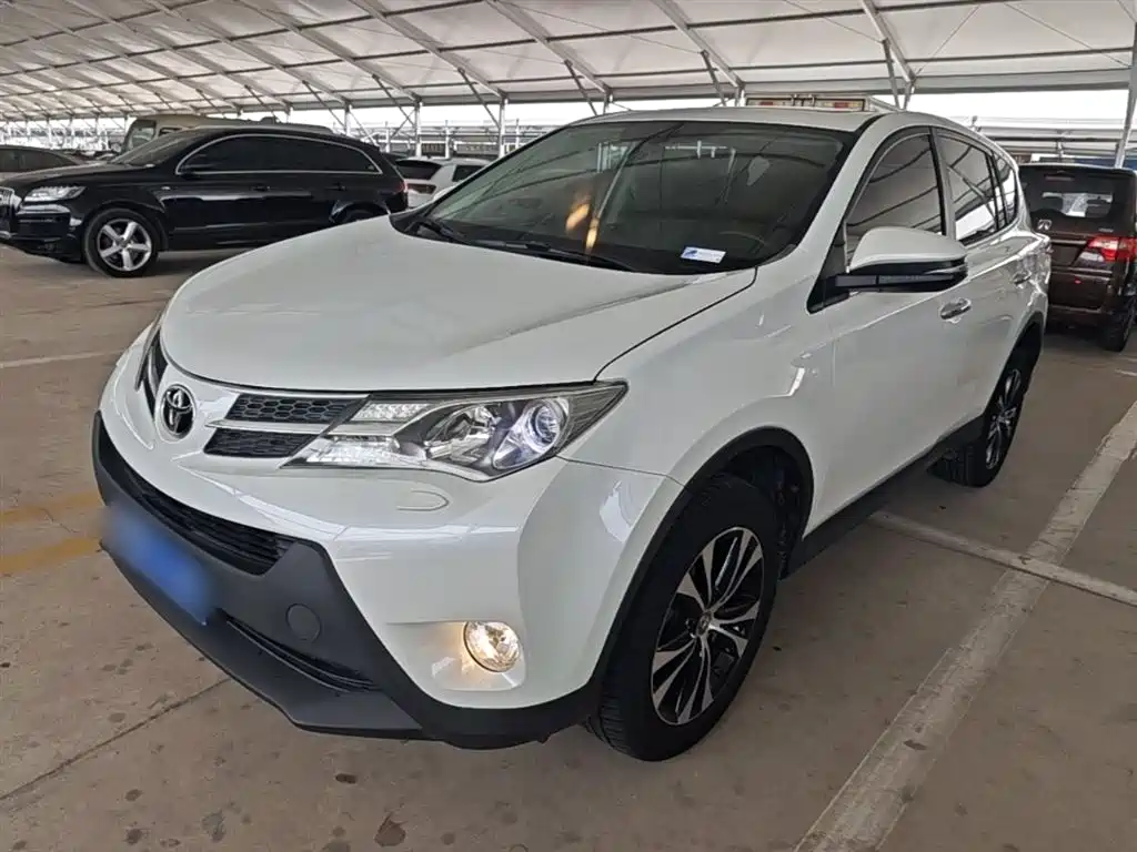 Toyota RAV4 Rongfang 2015 2.5L Automatic 4WD Elite Edition фото 2