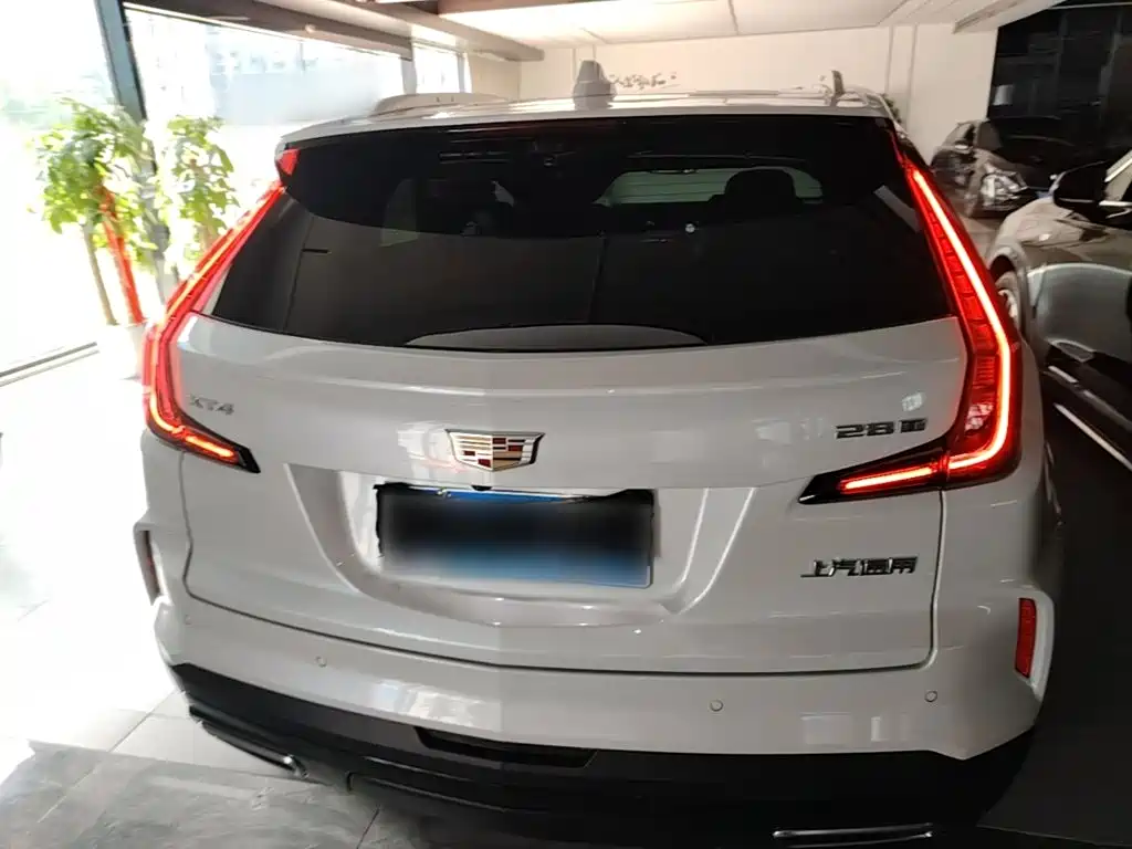 Cadillac XT4 2025 2024 Facelift 28T 2WD Premium