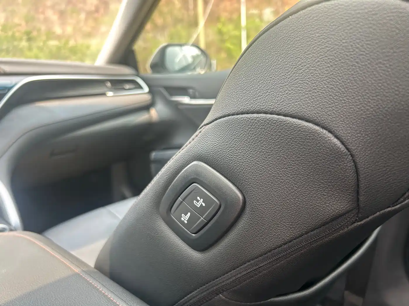 Toyota Camry 2022 2.0GVP Leading Edition фото 12