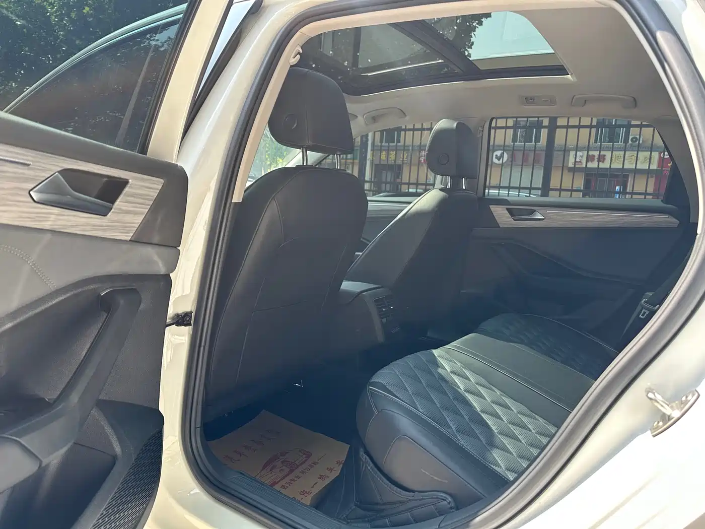 Volkswagen Sagitar 2023 300TSI DSG Surpassing Edition фото 7