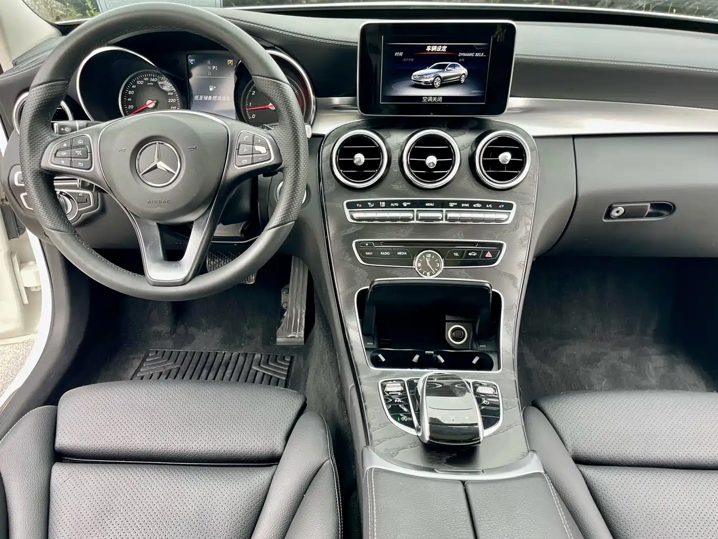 Mercedes-Benz C-Class 2016 C 200 L Sport фото 11