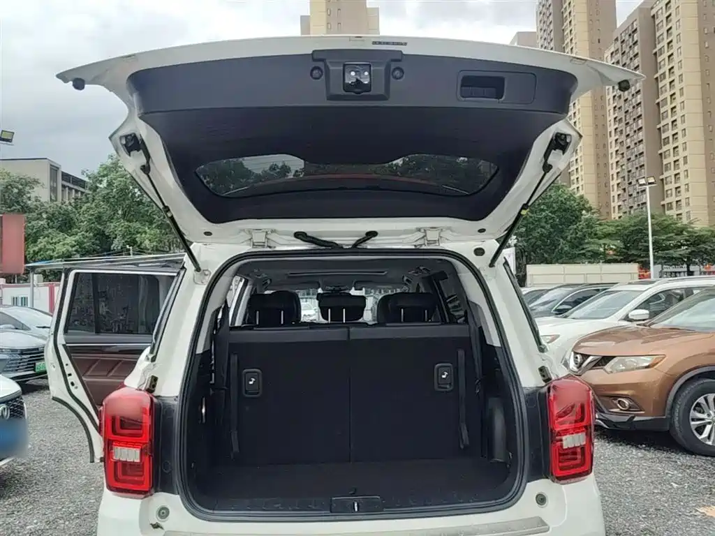 GAC Trumpchi Trumpchi GS8 2017 320T 2WD Luxury Edition (7-Seater) фото 19