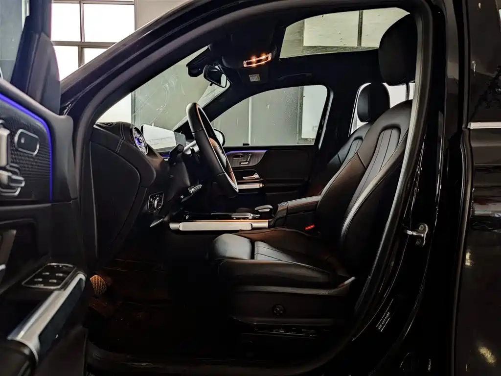 Mercedes-Benz GLB 2023 GLB 220 Style фото 20
