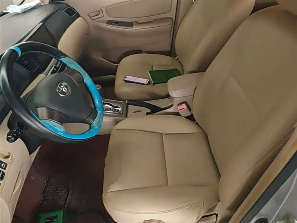 Toyota Corolla 2013 1.6L Automatic Excellence Edition фото 15