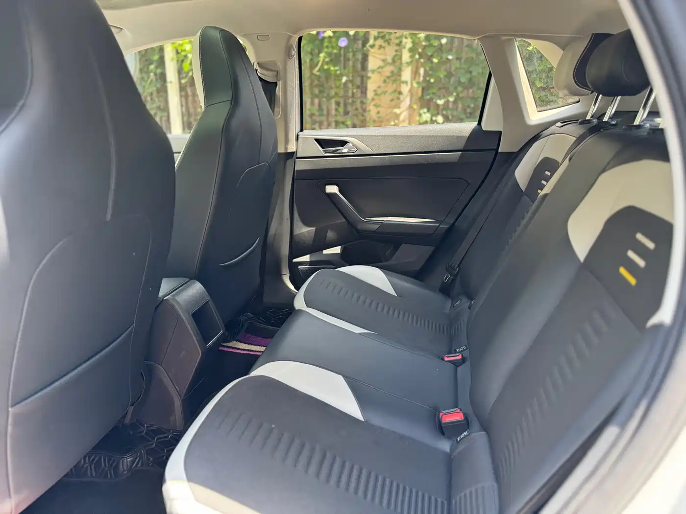 Volkswagen Polo 2023 Plus 1.5L Automatic Colorful Tech Edition фото 13