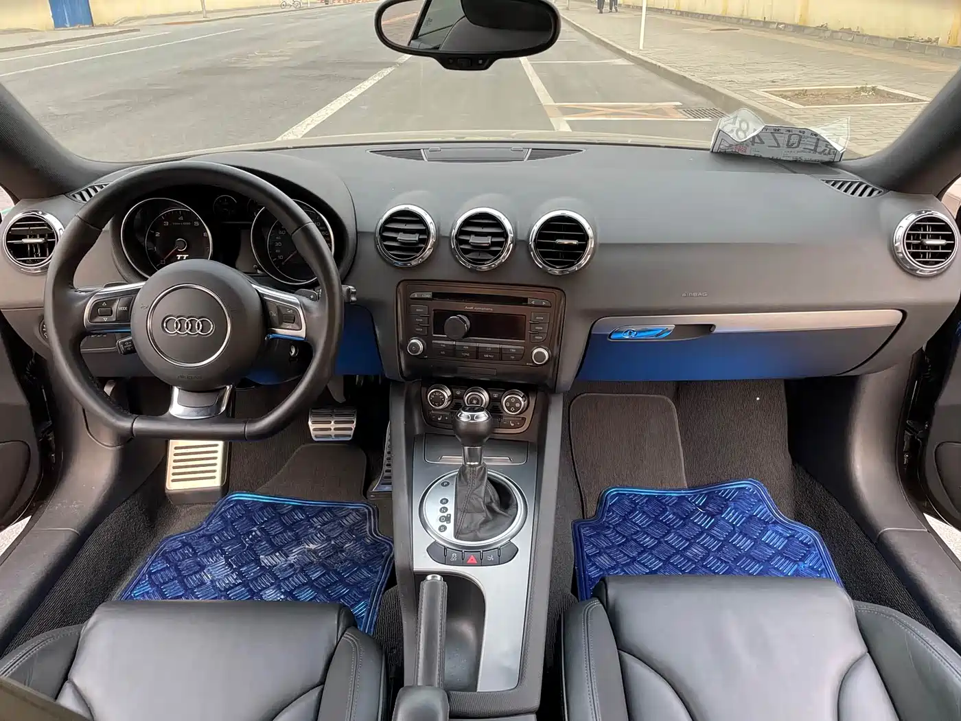 Audi TT 2011 TT Coupe 2.0TFSI фото 13
