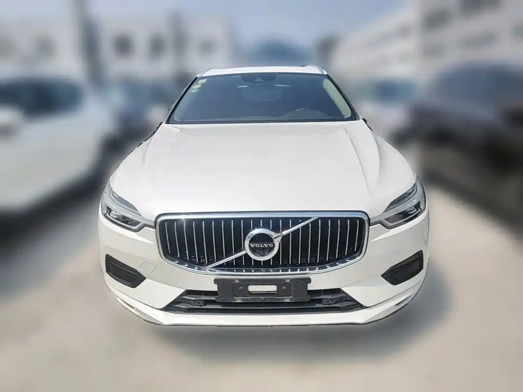 Photo 5 - Volvo XC60