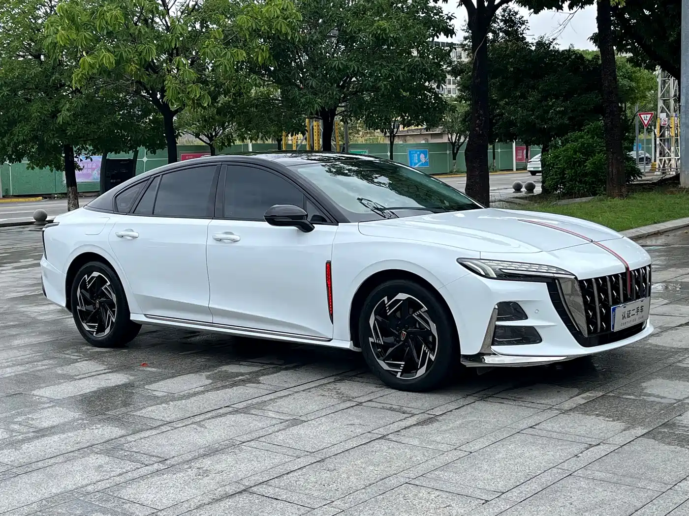 Hongqi H6 2023 2.0T Comfort Edition фото 3