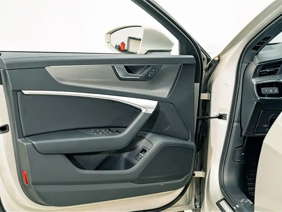 Audi A6L 2019 40 TFSI Luxury Dynamic фото 14