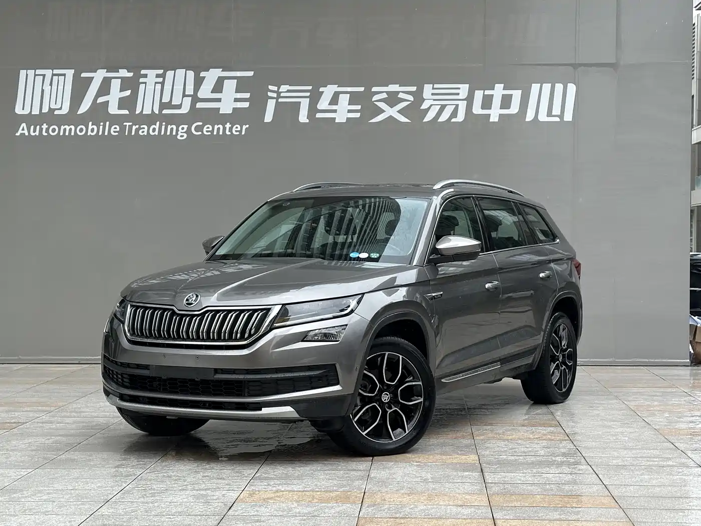 Škoda Kodiaq 2019 Facelift TSI330 7-Seater 2WD Luxury Premium Edition China VI фото 27
