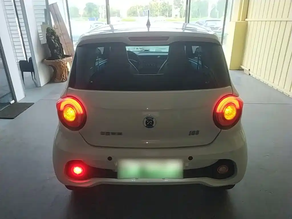 Huachen Xinyi Brilliance Xinyi i03A 2022 2021 318km 31.45kWh