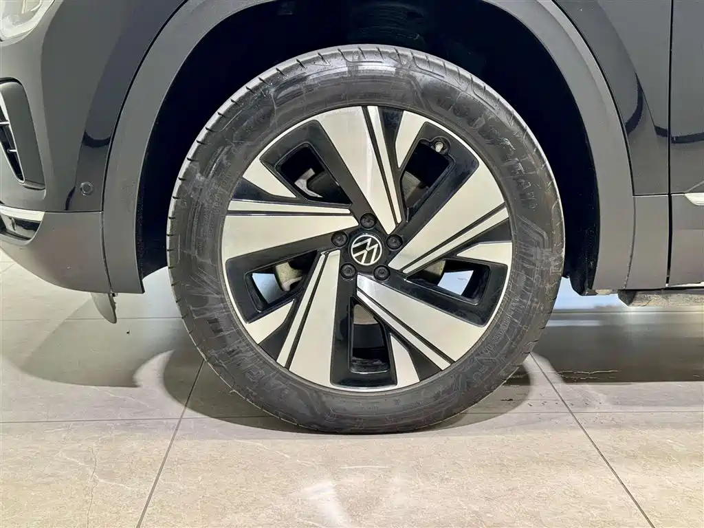 Volkswagen Teramont 2023 380TSI AWD Premium Luxury Edition фото 10