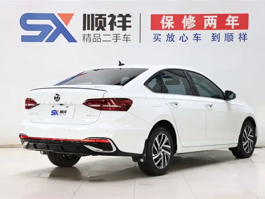 Volkswagen Lavida 2023 Model 300TSI DSG Starlight Leading Edition фото 5