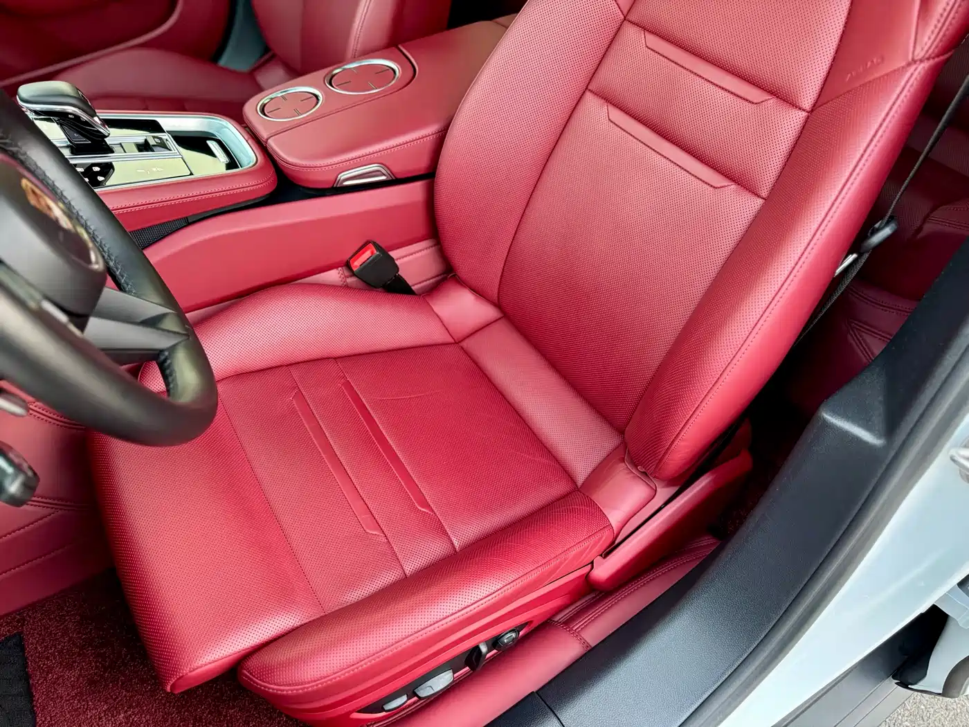 Porsche Panamera 2023 Panamera 2.9T Platinum Edition фото 17
