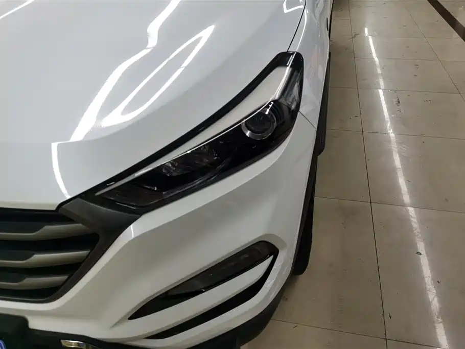Hyundai Tucson 2015 1.6T Dual Clutch 2WD Smart фото 5