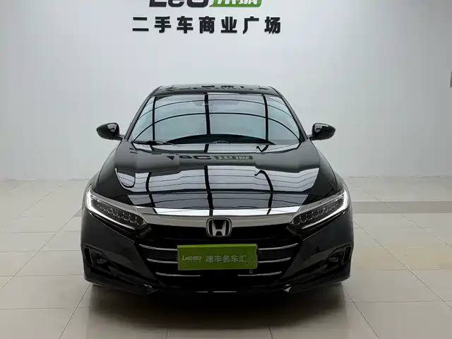 Honda Accord 2022 Sharp Hybrid 2.0L Sharp Leader Edition — фото 3