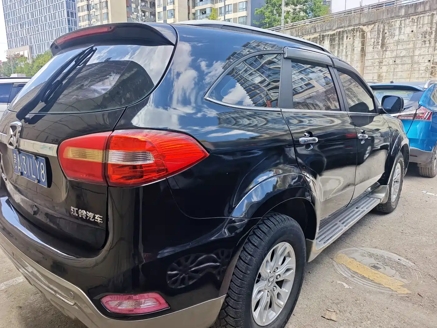 Jiangling Yusheng S350 2015 2013 2.4T Automatic 2WD Diesel Premium Luxury 5-seater