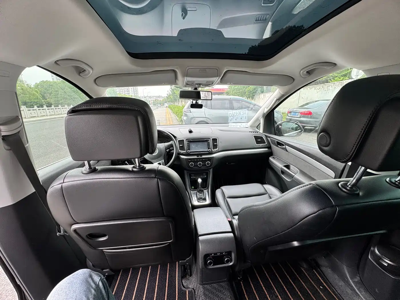 Volkswagen Sharan 2013 1.8TSI Standard фото 9