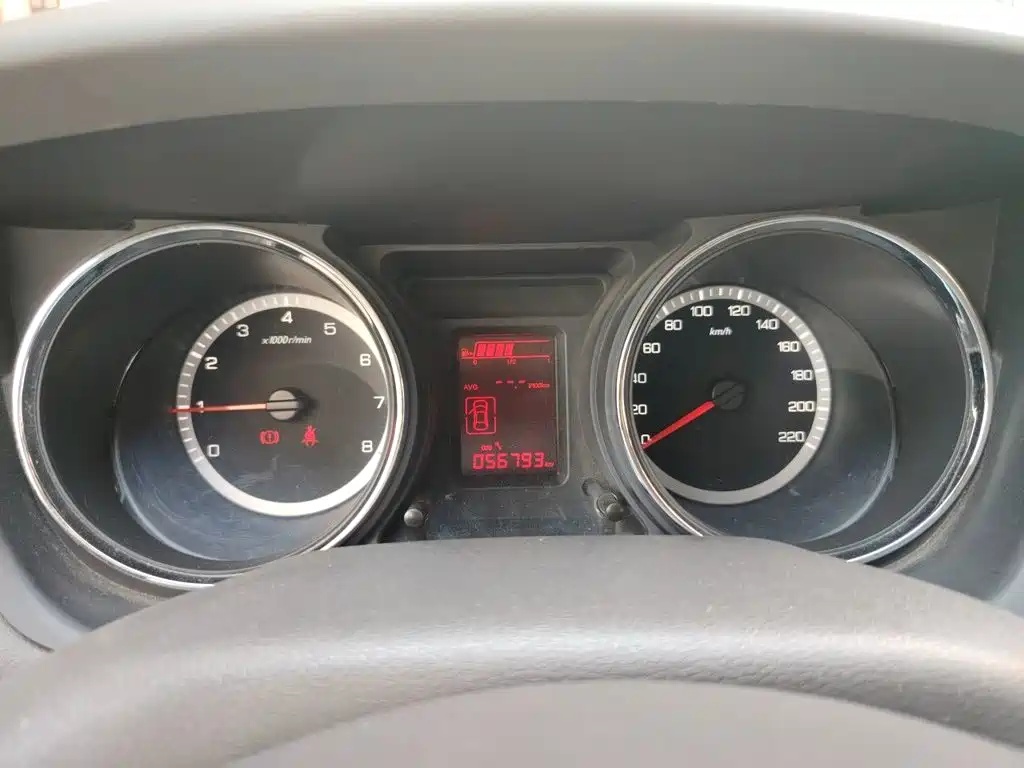 Dongfeng Aeolus Dongfeng Fengshen A60 2015 2014 1.6L Manual Luxury