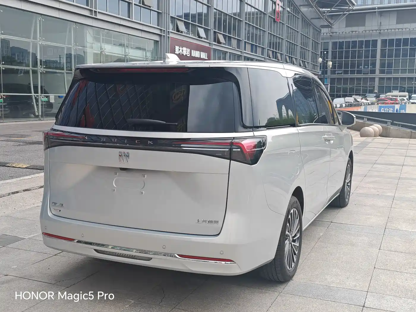 Buick GL8 New Energy 2025 Land Honor Premium Edition 7-Seater фото 5