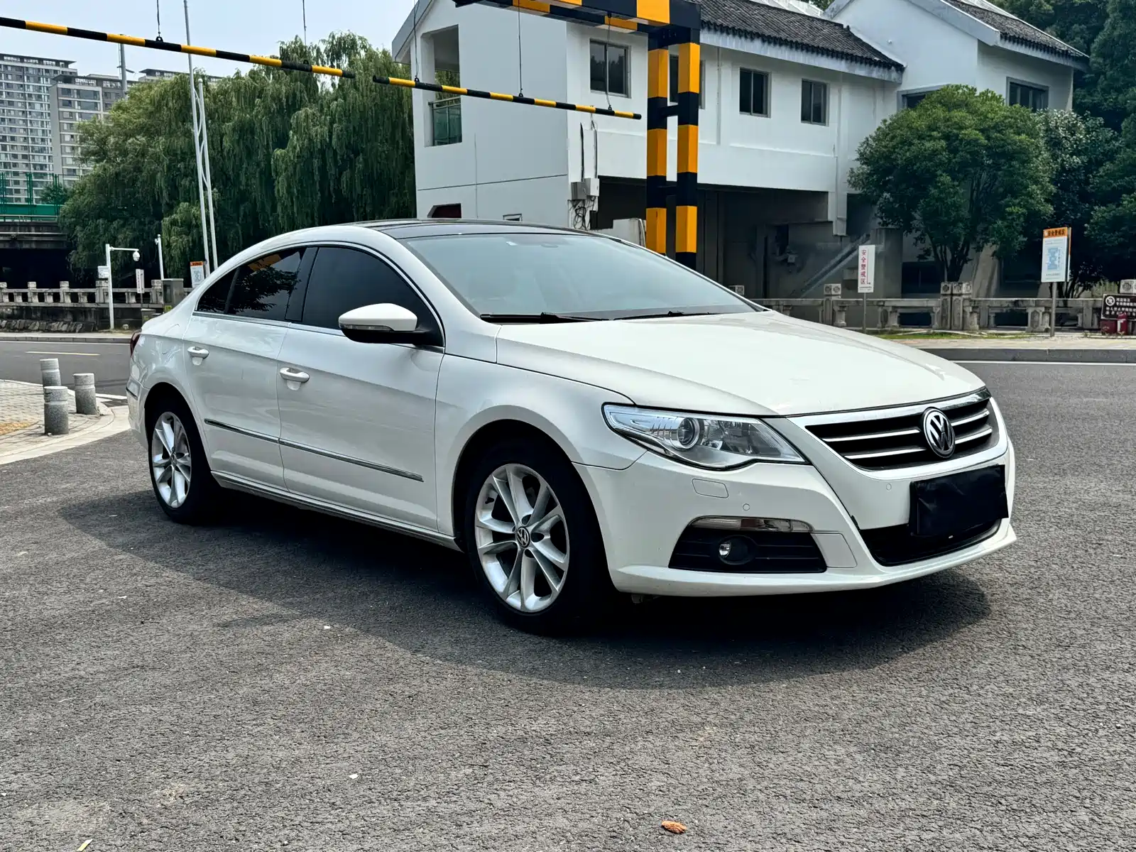 Фото 1 - Volkswagen CC