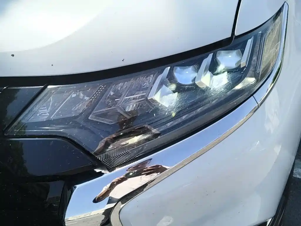 Mitsubishi Outlander 2022 2021 2.4L 4WD Yaodong Edition 5-seater