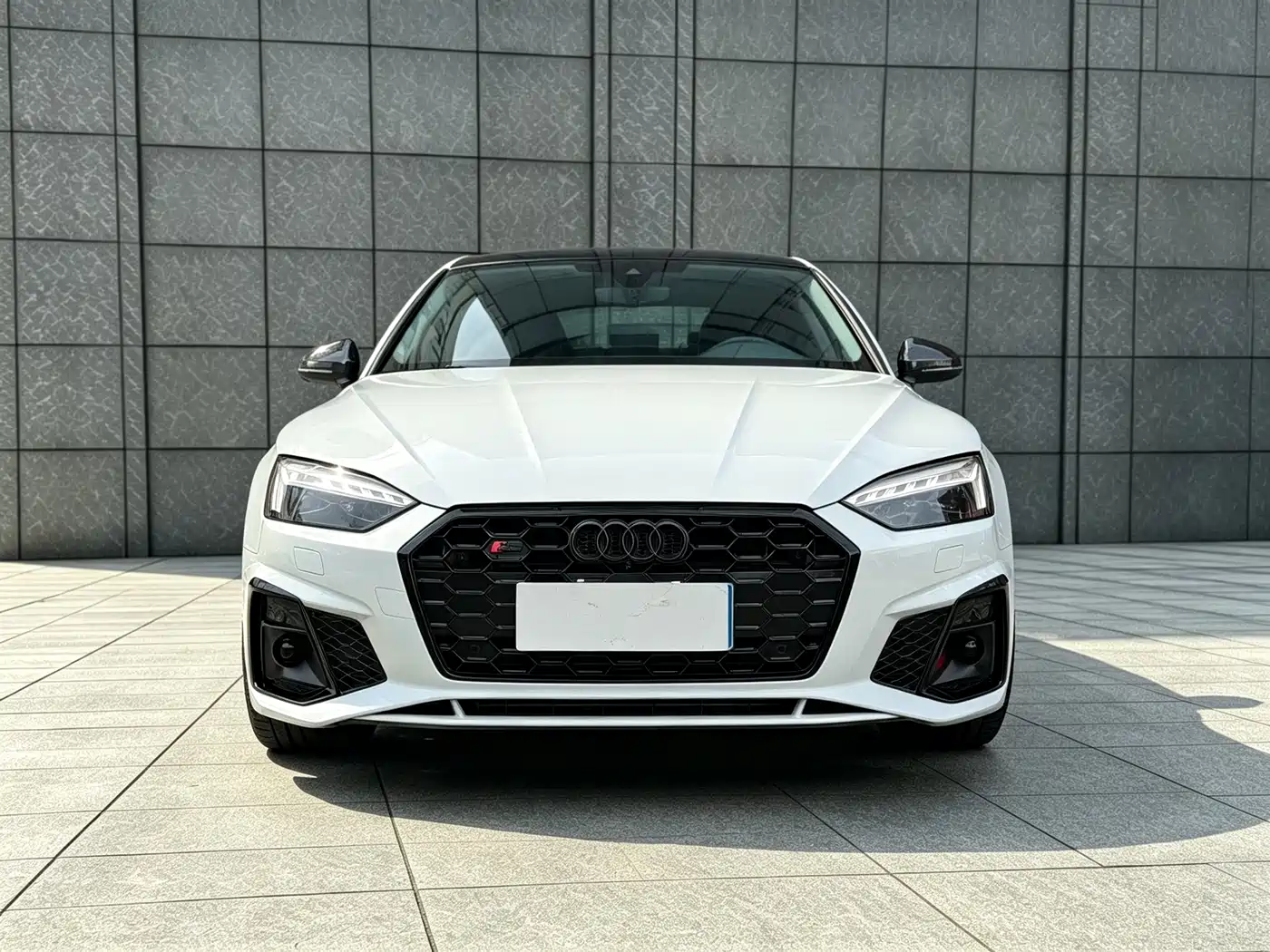 Photo 3 - Audi A5 (Import)