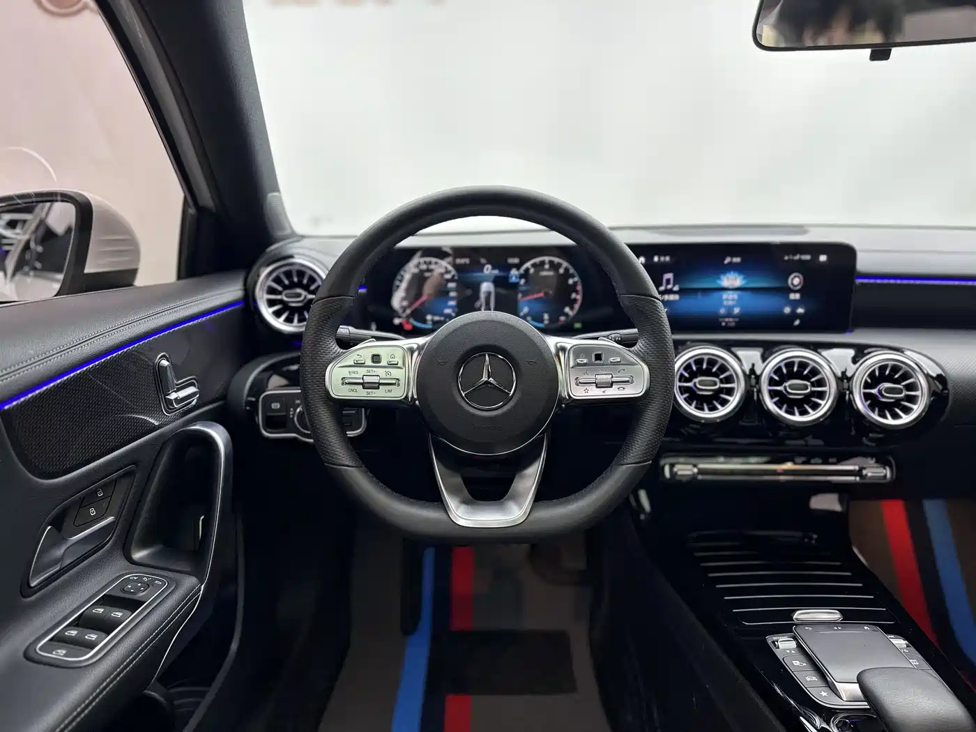 Mercedes-Benz A-Class 2022 A 200 L Sport Sedan Style фото 6