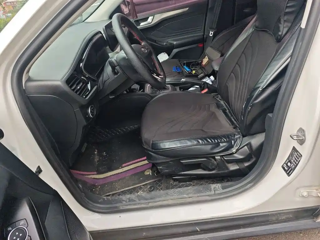 Ford Focus 2022 2021 Sedan 1.5L Auto Trend