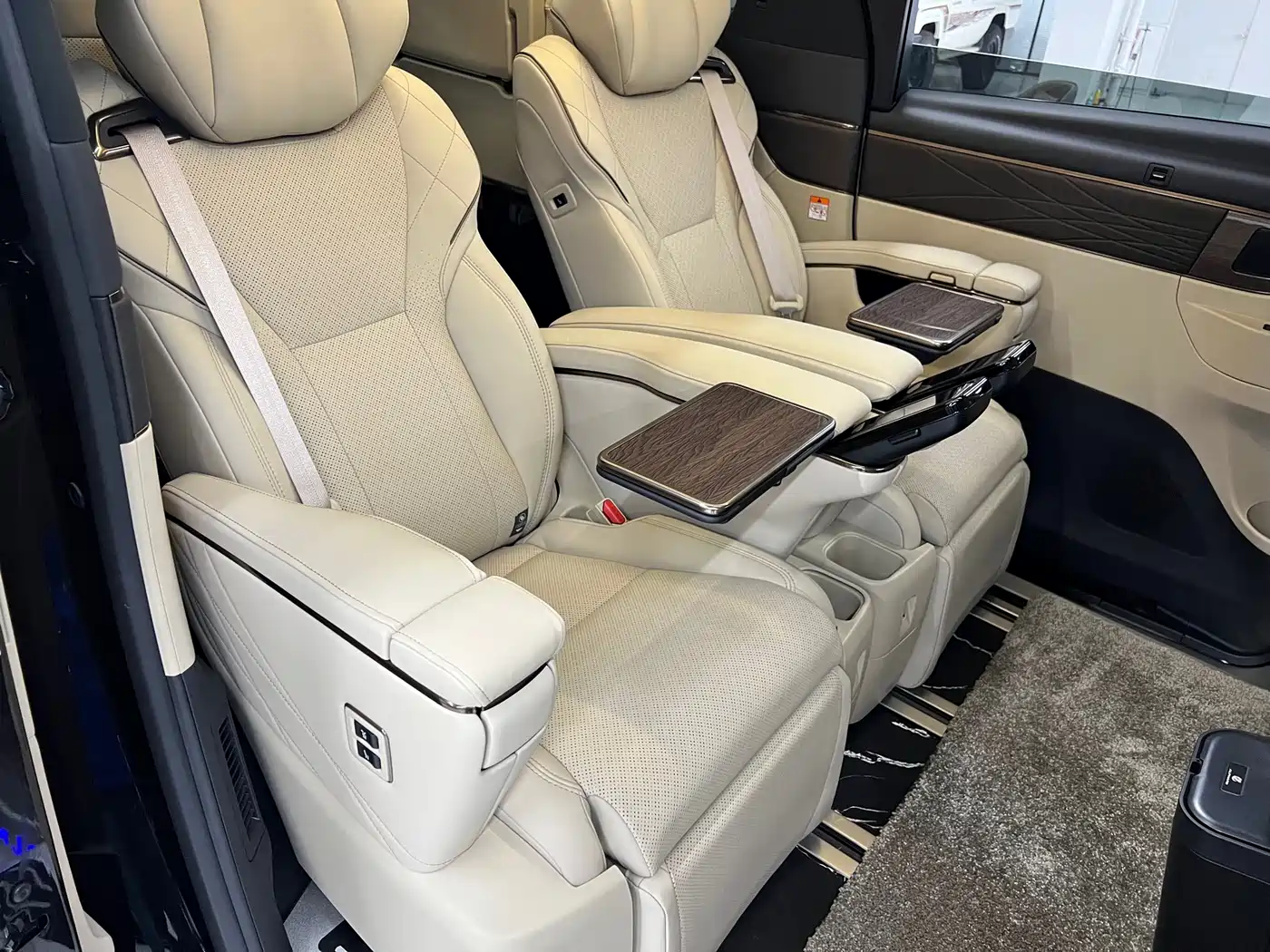 TOYOTA ELFA