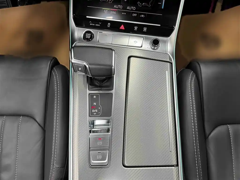 Audi A6L 2023 40 TFSI Luxury Elegance фото 21