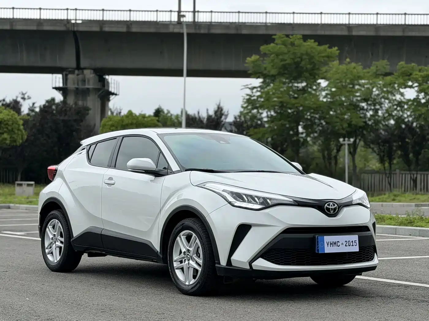 Toyota C-HR 2023 2022 2.0L Leading Edition