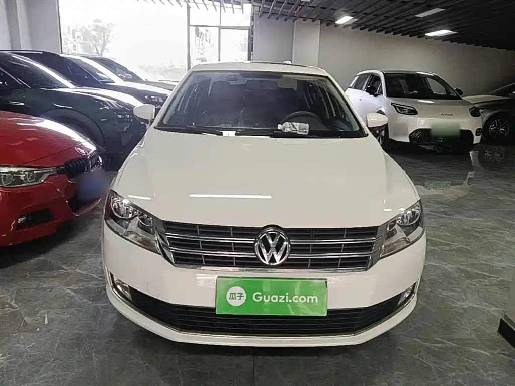 Volkswagen Lavida 2013 Facelift Classic 1.6L Automatic Comfort фото 3