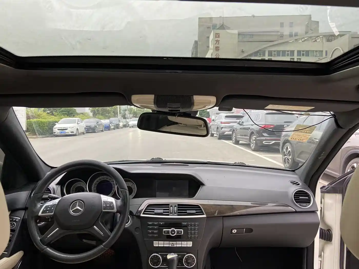 Mercedes-Benz C-Class 2011 C 200 CGI Fashion фото 10