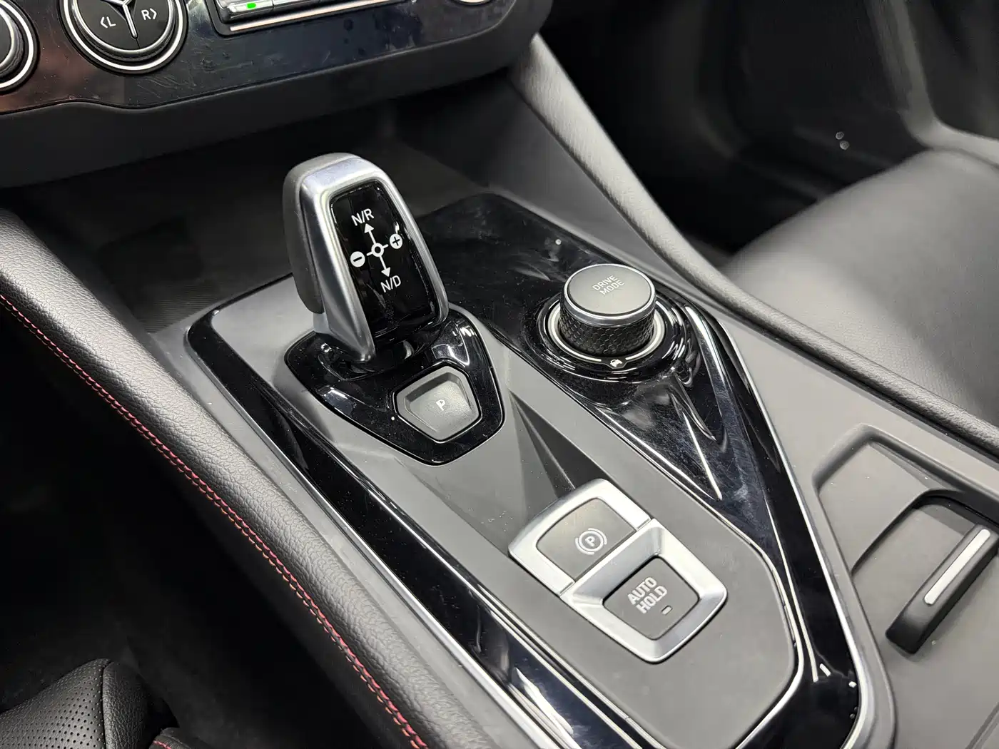 Lynk & Co 03 2019 2.0TD Auto Power Pro Version фото 16