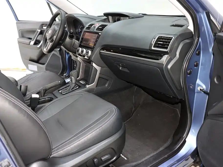 Subaru Forester 2018 2.5i Premium Navigation Edition EyeSight фото 8