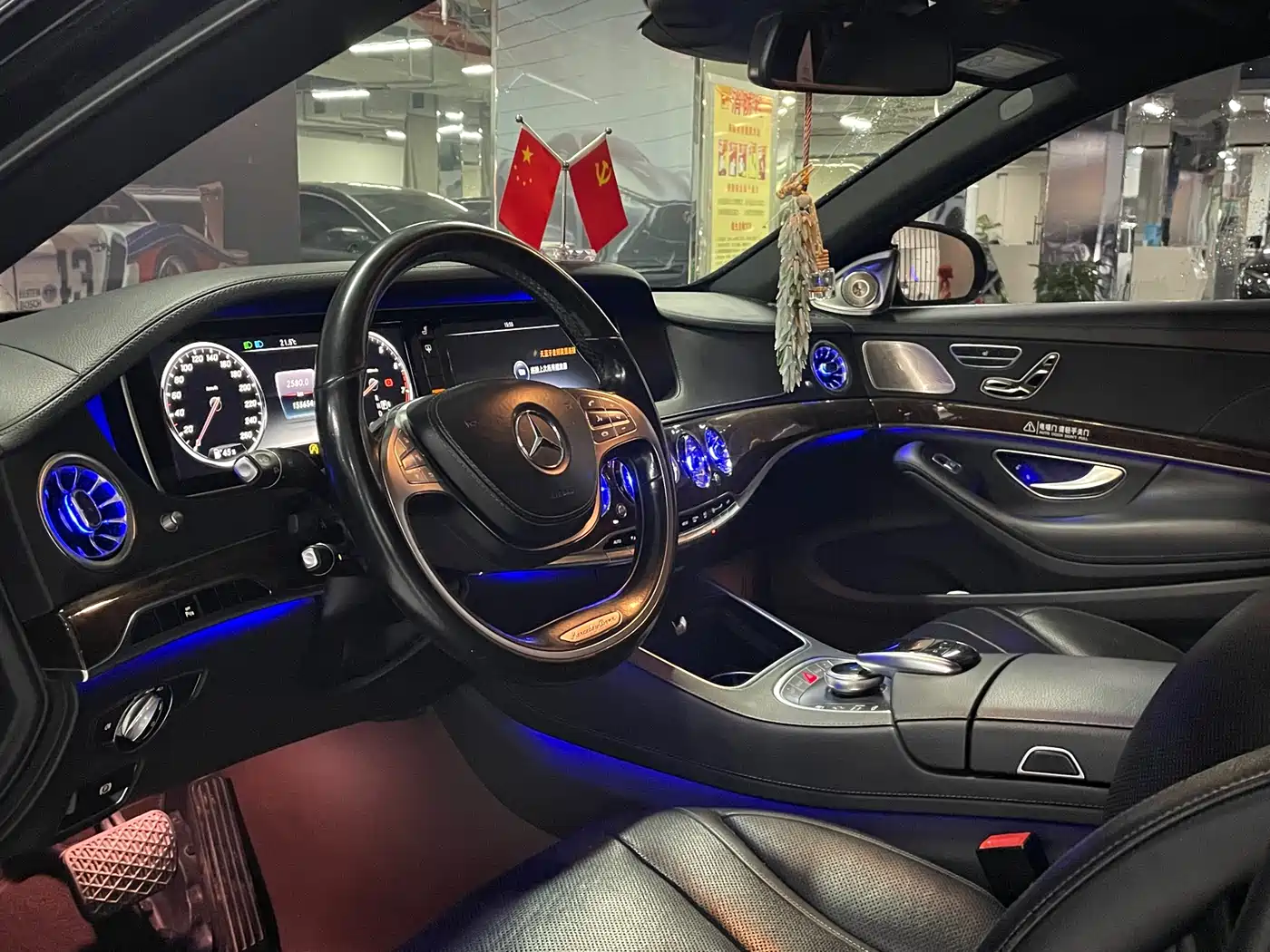 Mercedes-Benz S-Class 2016 S 320 L Luxury фото 7