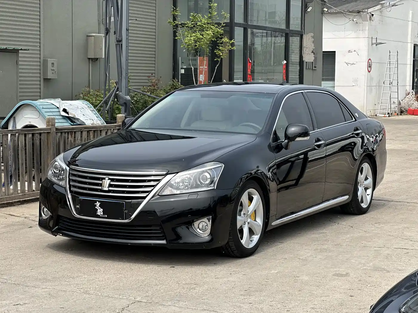 Toyota Crown 2010 2.5L Royal