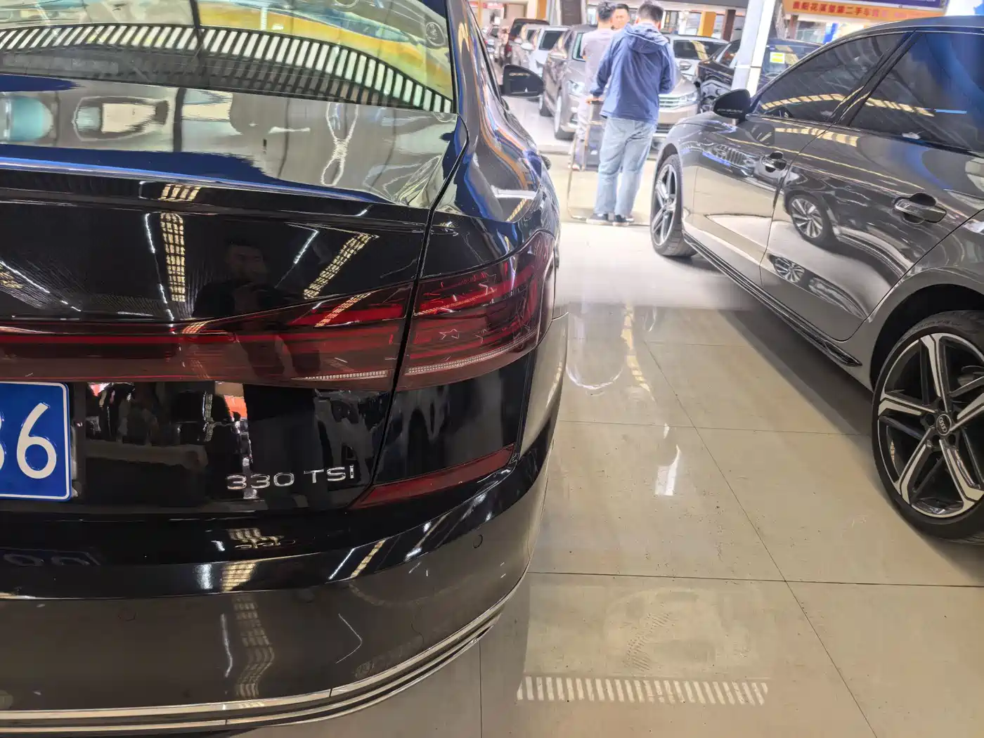 Volkswagen Passat 2023 330TSI Luxury Edition фото 14