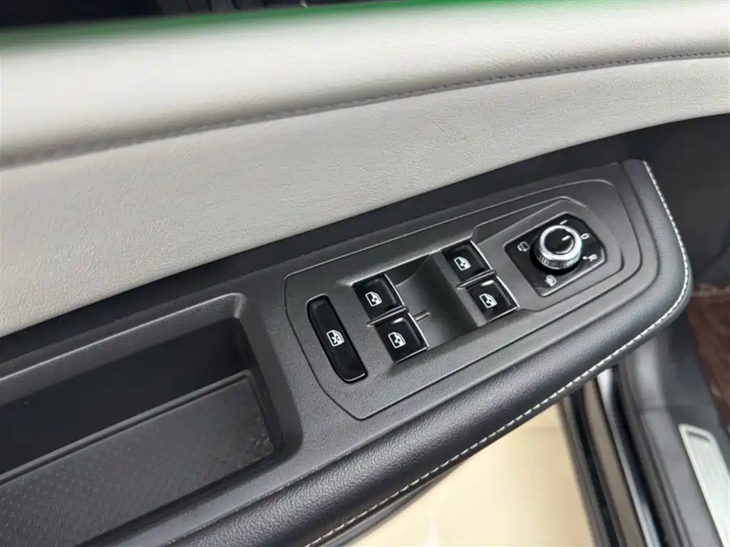 Volkswagen Teramont 2021 380TSI 4WD Premium Luxury Edition фото 2