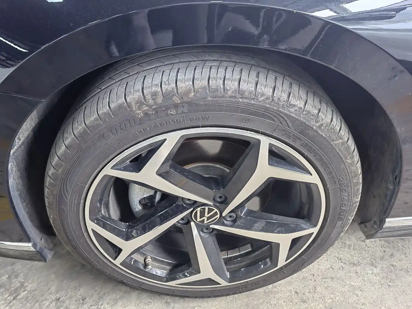 Volkswagen Magotan 2024 2 Million Units Public Sharing Edition 330TSI DSG Luxury фото 14